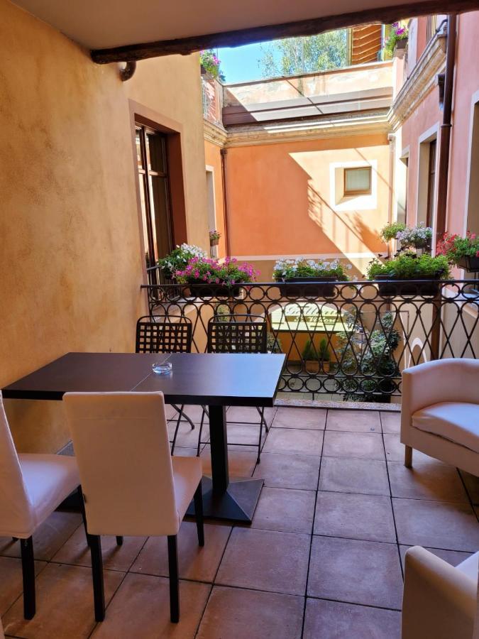 ורבאניה Hotel La Contrada מראה חיצוני תמונה