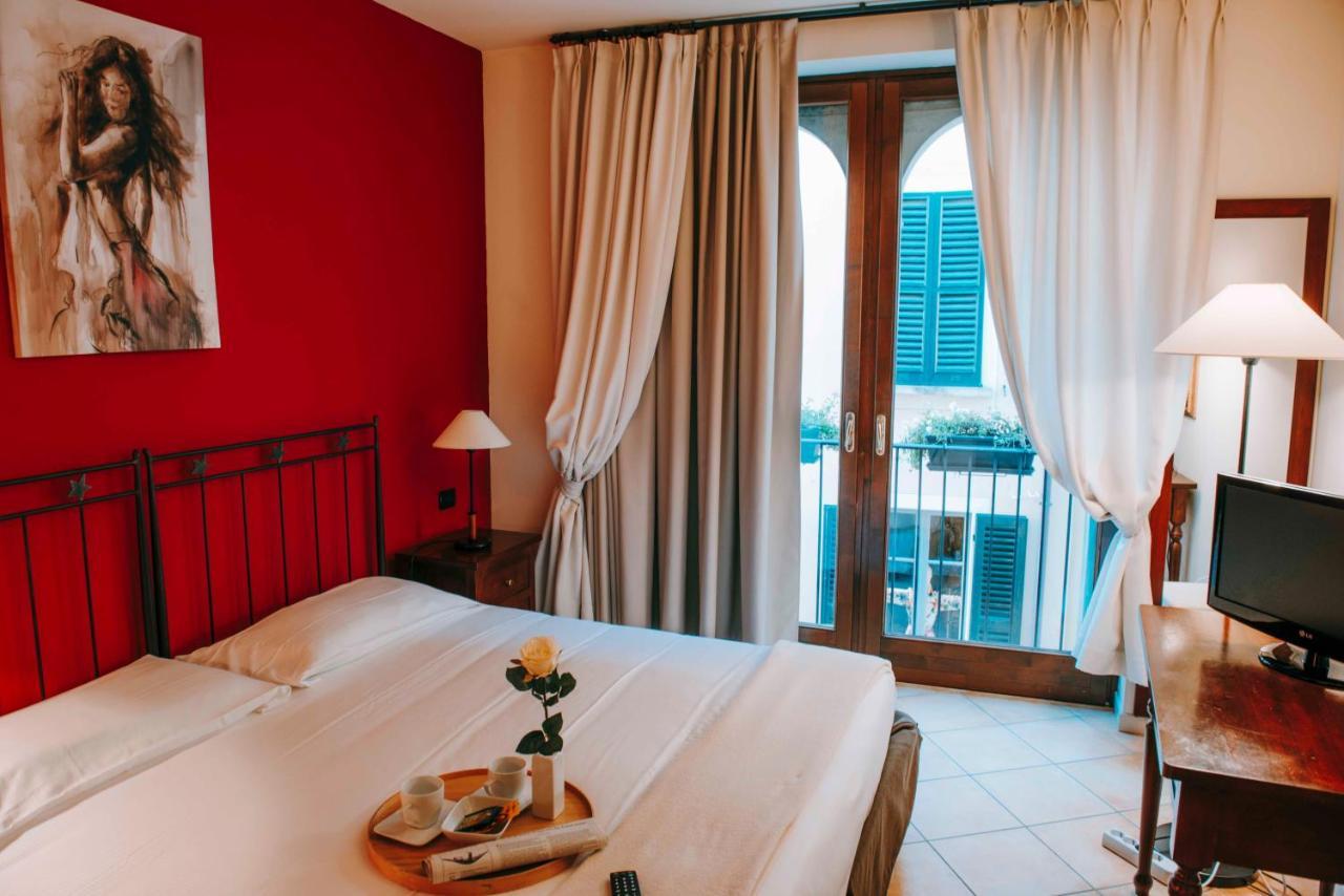 ורבאניה Hotel La Contrada מראה חיצוני תמונה