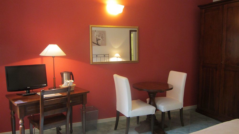 ורבאניה Hotel La Contrada מראה חיצוני תמונה