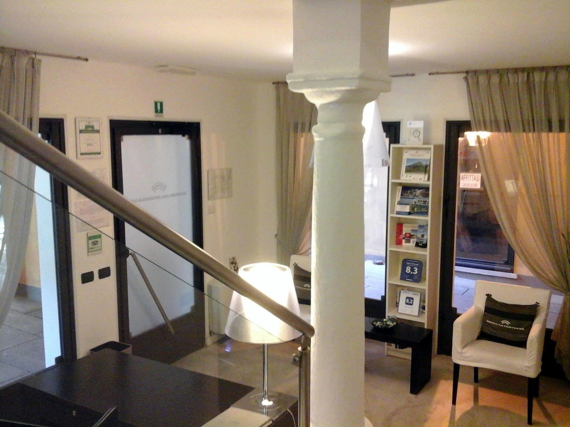 ורבאניה Hotel La Contrada מראה חיצוני תמונה